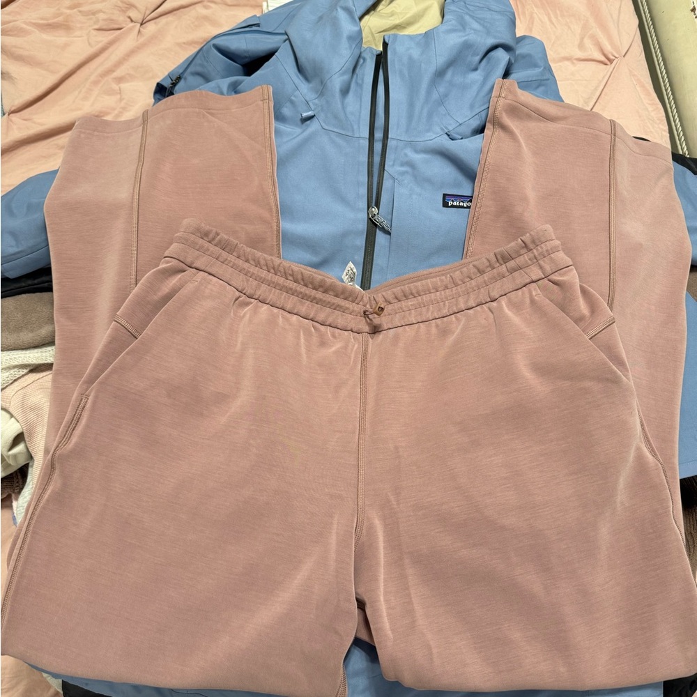 Women's Pink Jogger Pants